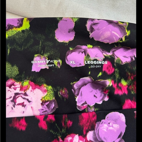 Old Navy Active High-Rise Powersoft Floral Leggings Women’s XL - Picture 3 of 3